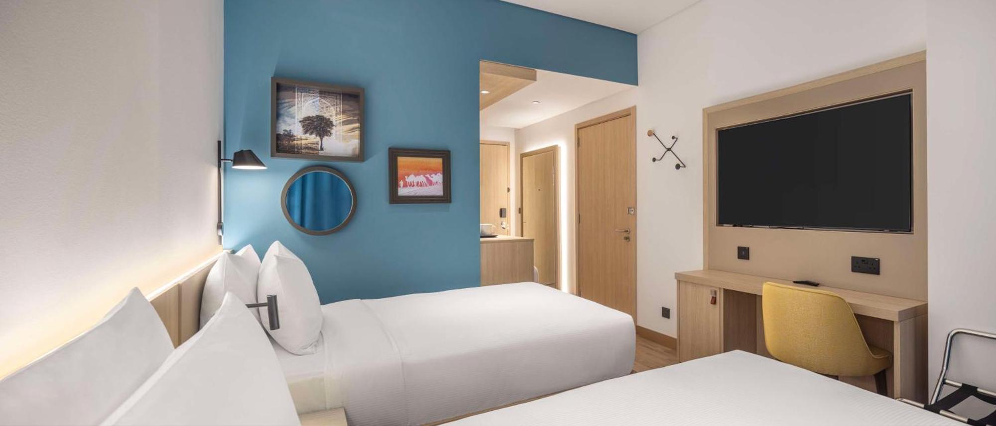 Отель Hampton By Hilton Kuwait Salmiya Кувейт Экстерьер фото