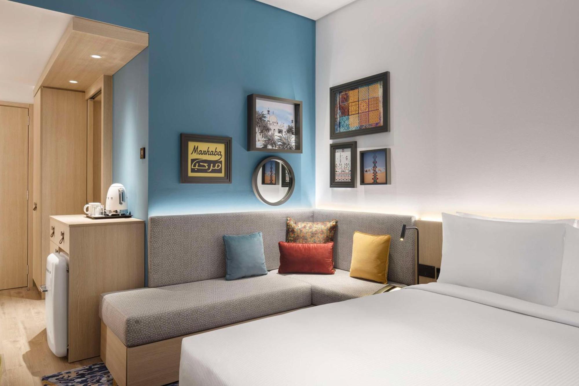 Отель Hampton By Hilton Kuwait Salmiya Кувейт Экстерьер фото