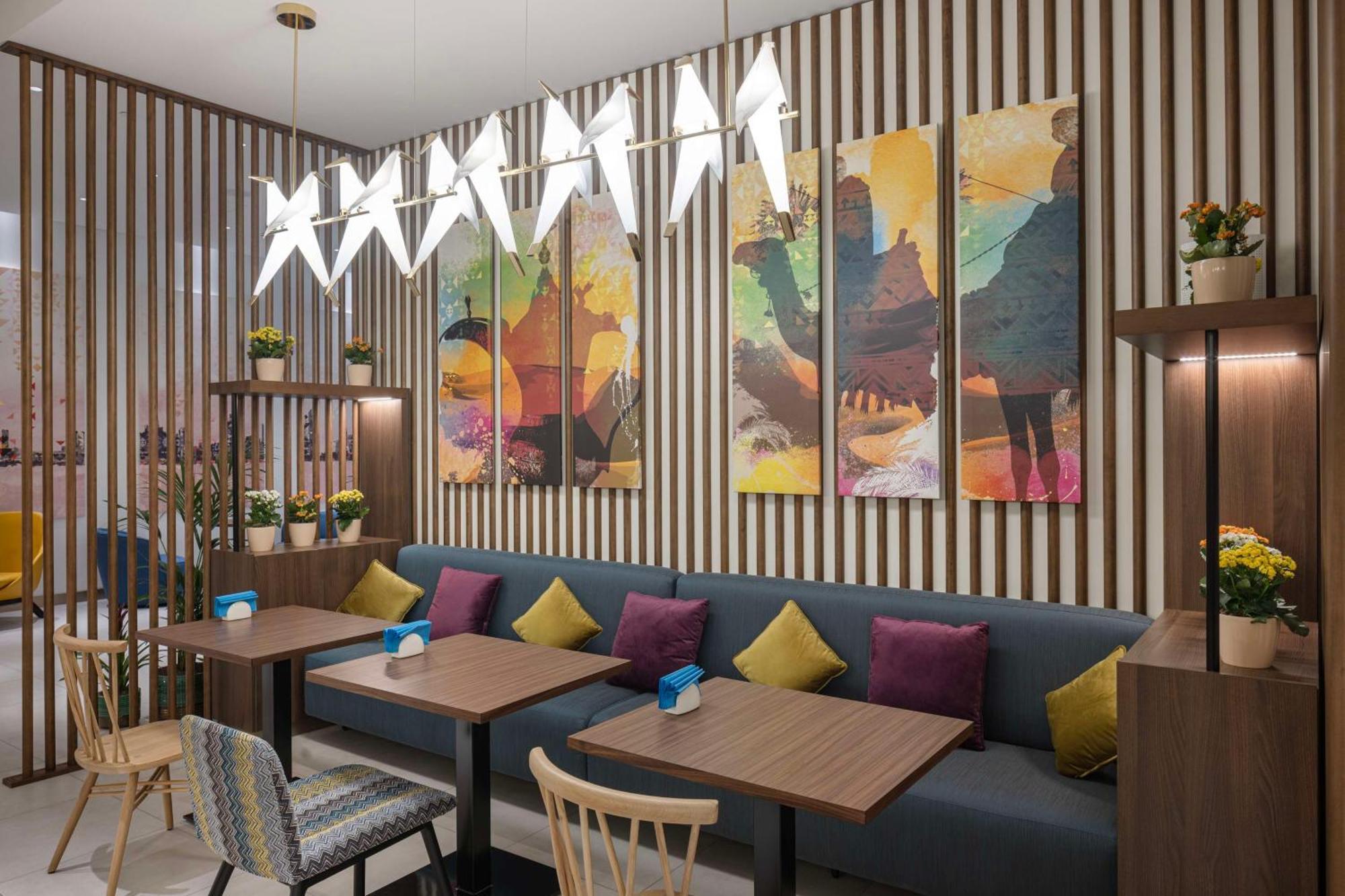 Отель Hampton By Hilton Kuwait Salmiya Кувейт Экстерьер фото