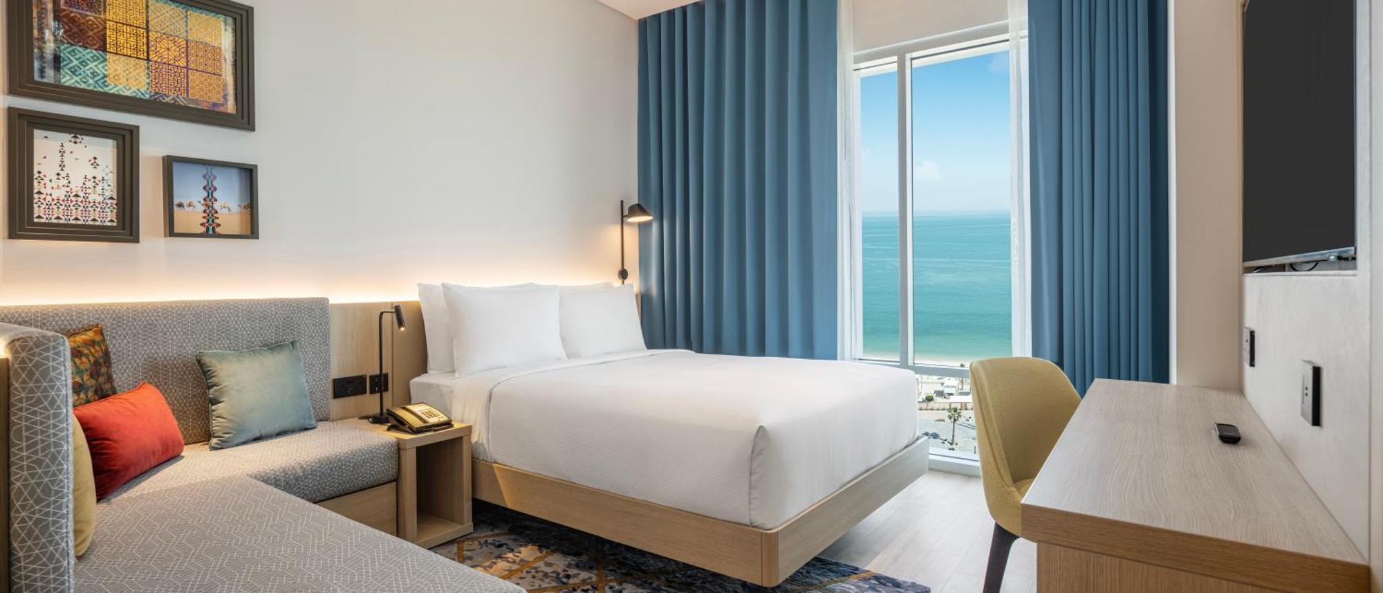 Отель Hampton By Hilton Kuwait Salmiya Кувейт Экстерьер фото